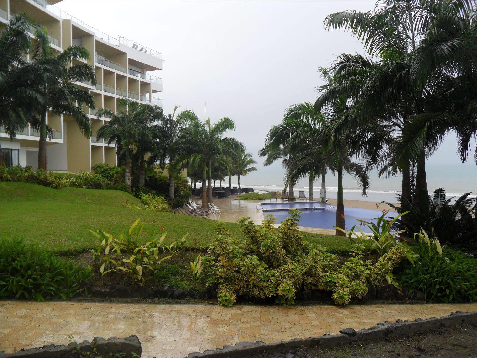 Hotel Makana Resort Esmeraldas Exterior foto